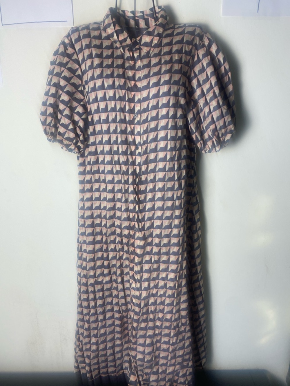 Who What Wear Black and Pink Geometric Midi Shirt Dress - Picture 2 of 8